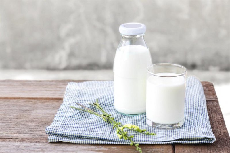 Uống sữa thường xuyên giúp tăng chiều cao