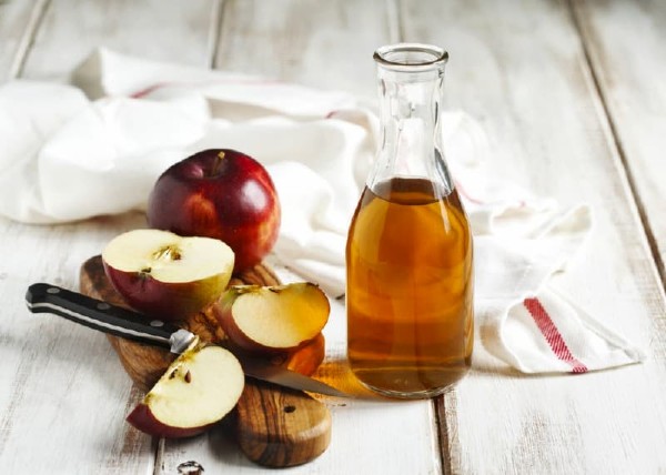 Giấm táo nên sử dụng 1 -2 muỗng canh, uống trước hoặc sau bữa ăn
