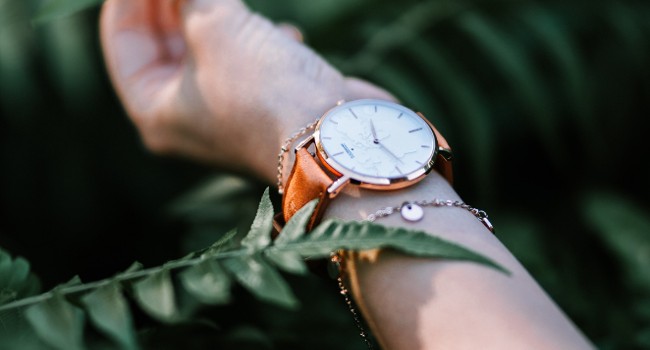 Các loại đồng hồ đeo tay nữ - Đồng hồ Chronograph
